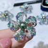 Broche fleur à cinq feuilles exquise, accessoires de bricolage, perle de Zircon micro-pavé ajourée, épingle décorative à la mode pour femmes