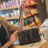 sac à bandoulière chic à 3 sangles pour femme, en cuir group, vert, 100%, nouvelle collection