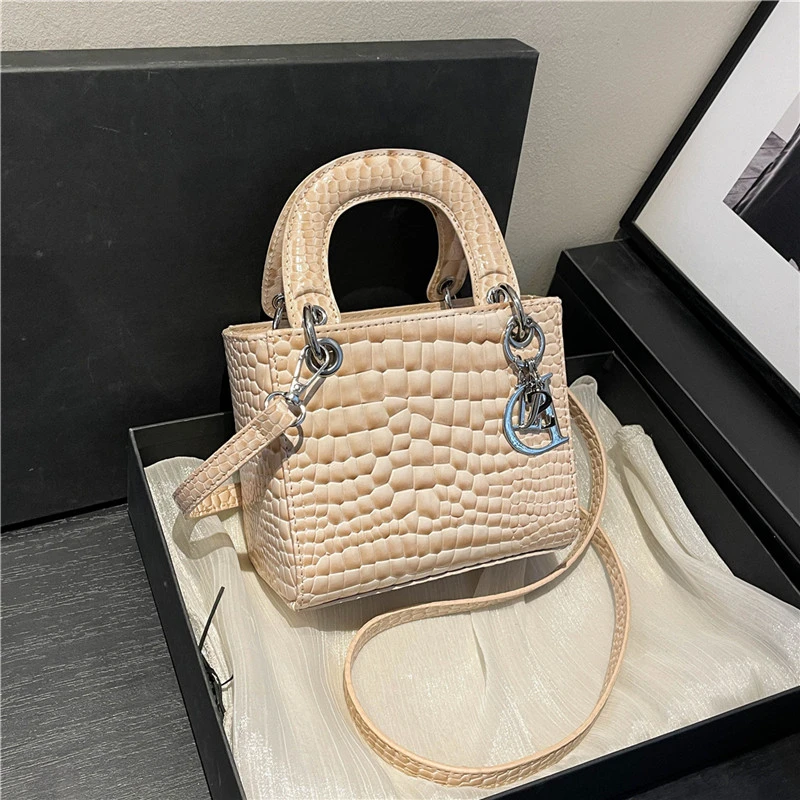 Sac à main en cuir pour femmes, marque de luxe de styliste célèbre, sac à bandoulière classique élégant, article de mode populaire pour dames