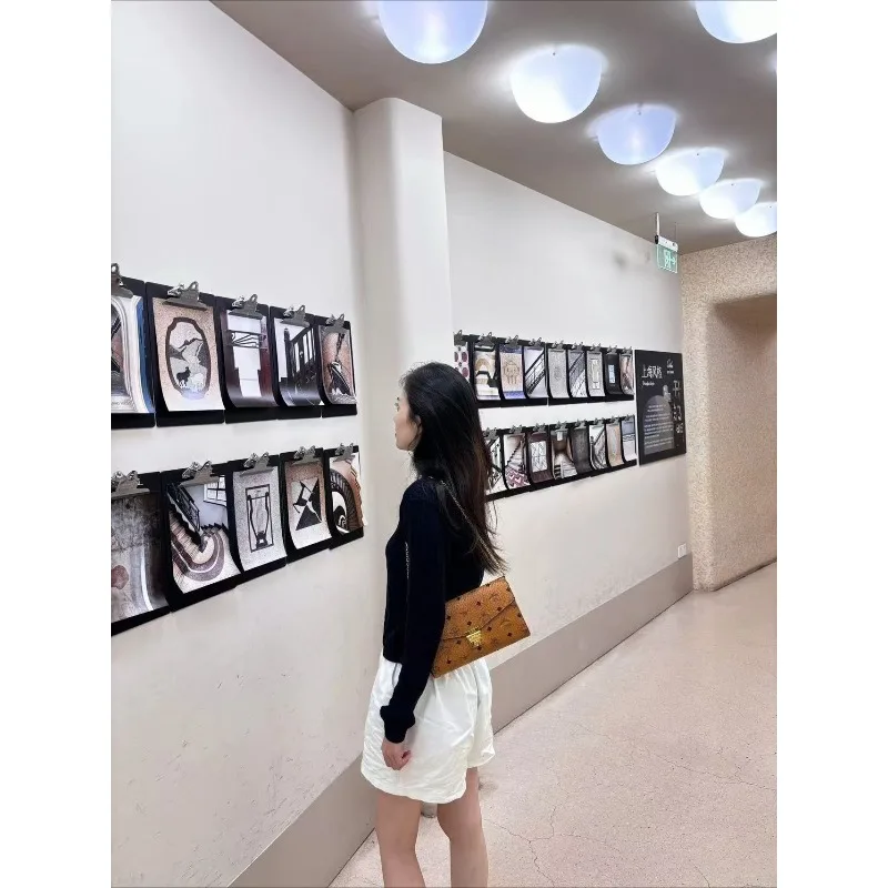 Sac à main en cuir pour femmes, nouveau Style, élégant, à la mode, polyvalent, de haute qualité, pour le transport d’épaule ou à bandoulière, 2025 Sac à main en cuir pour femmes, nouveau Style, élégant, à la mode, polyvalent, de haute qualité, pour le transport d’épaule ou à bandoulière, 2025