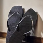 Chaussures pour femmes noires à la mode tongs brésiliennes pantoufles pour femmes Sexy grande taille pantoufles de plage en plein air zapatos de mujer