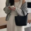 sacs à main en cuir pour femmes, petit fourre tout de styliste, sac à bandoulière simple pour les déplacements quotidiens, paquet sous les aisselles en bandoulière