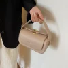 sac à bandoulière noir classique pour femmes, sacs carrés rétro polyvalents, sacs à main à rabat en cuir texturé de grande capacité, nouvelle collection 2025