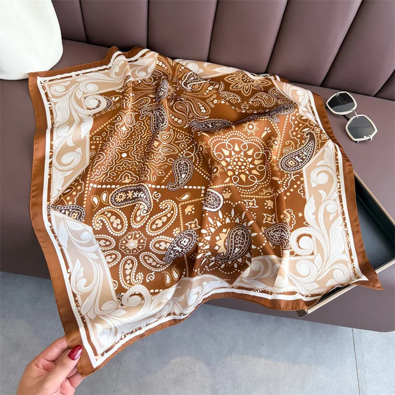 Écharpe femmes foulards en soie carré bandana hijab enveloppement fleur concepteur foulard châle foulard bandeau de cheveux foulard de luxe