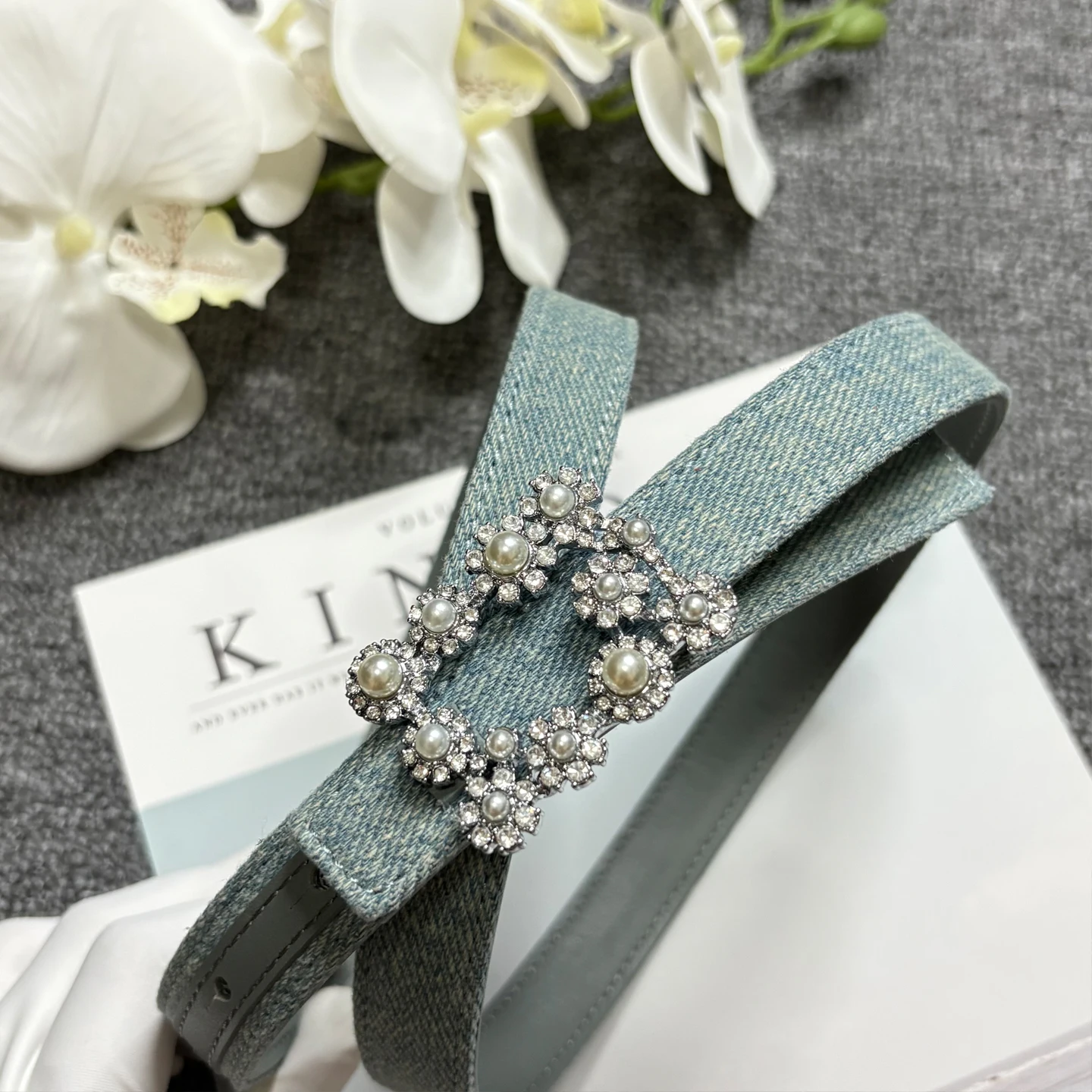 Ceinture bleue en denim avec boucle en strass et perles, ceinture en cuir décorative en denim vintage, ceinture pour pantalon fin à boucle en diamant argenté