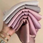 Premium Satin froissé Hijabs écharpe en mousseline de soie châle plaine femmes musulmanes Hijabs brillant Islam femmes Turban plissé écharpe Ramadan