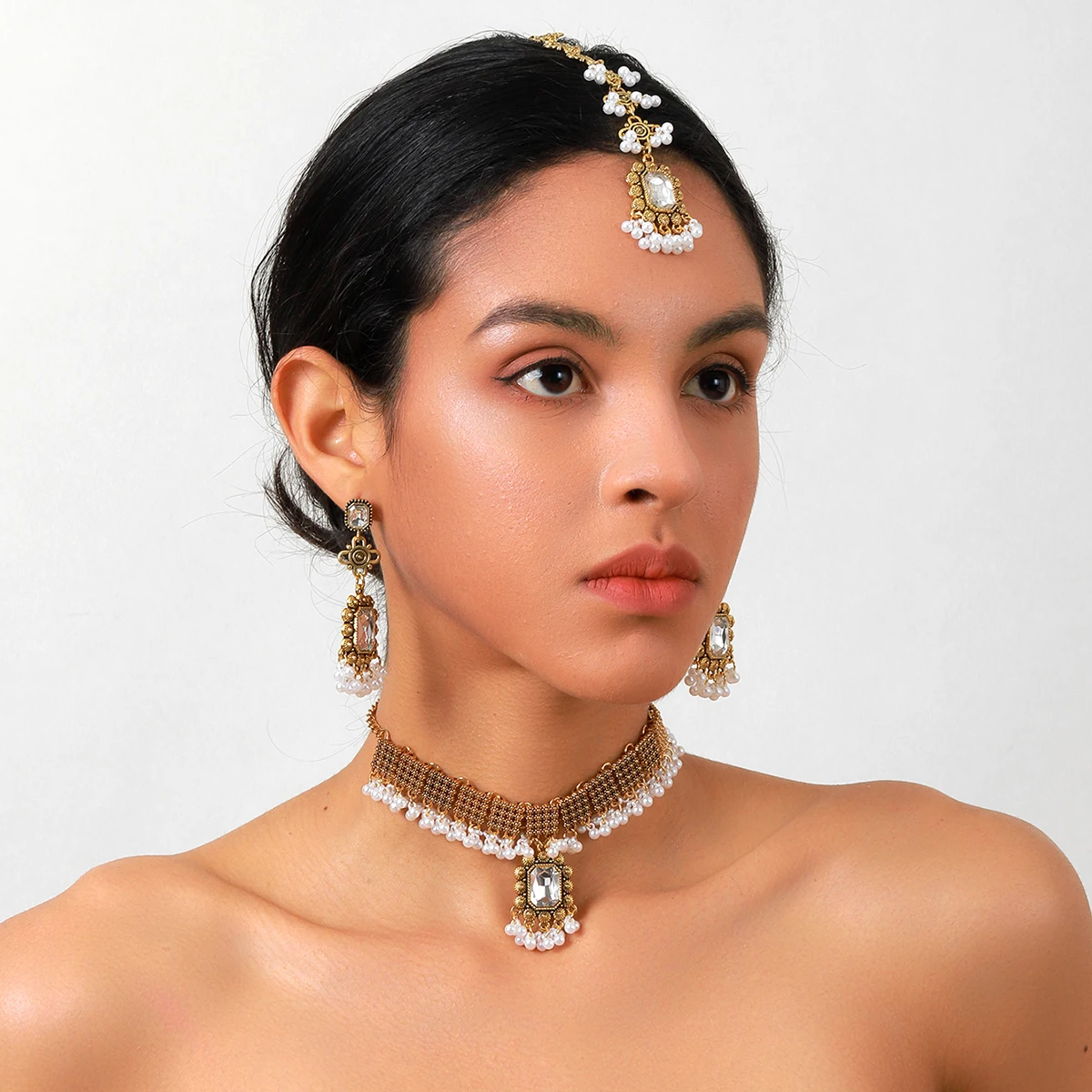 Ensemble de bijoux de Dubaï pour femmes, boucles d'oreilles pour patients, accessoires de mariage, collier en cristal géométrique vintage, coiffure frontale, nouveau