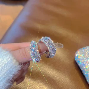 Boucles d&rsquo;oreilles en diamant brillant pour femme, bijoux élégants, délicats et romantiques, design unique, tendance