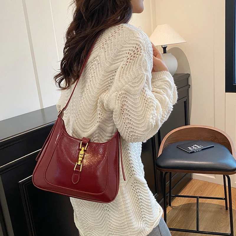 sac à main en cuir de luxe pour femmes, fourre tout classique de styliste, fourre tout élégant pour dressing moderne et chic