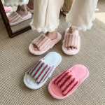 Pantoufles en peluche décontractées à rayures confortables, chaussures douces et chaudes en coton pour la maison, antidérapantes, Patchwork, chaussures plates pour la maison pour étudiantes
