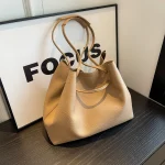 2025 Sac fourre-tout élégant, sac à bandoulière élégant pour femmes, sac sous les bras tendance, sac polyvalent de jour à nuit, sac de banlieue Chic