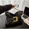 nouveau sac fourre tout plissé mode grande capacité épaule sous les bras sac marque design tendance boucle de ceinture sac de moto sac pour femmes chaudes