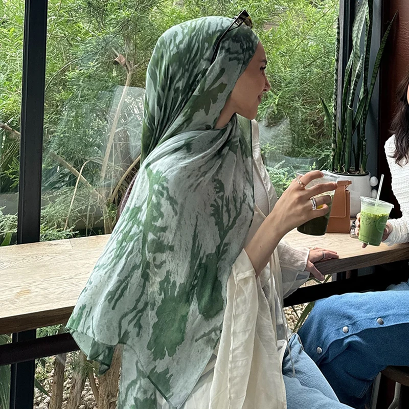 Écharpe hijab en satin imprimé de créateur, châle musulman long, respirant et doux, à la mode