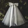 châle long en satin avec nœud premium, voile romantique en tulle doux, couvre chef blanc pour mariée, monocouche, coiffure de mariée douce pour église