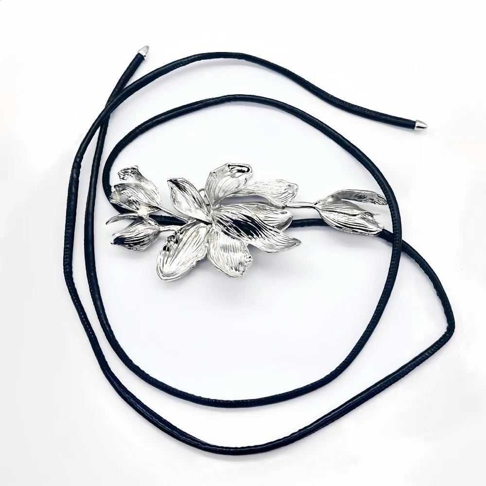 Longue ceinture tulipe dorée réglable, Vintage, alliage métallique, fleur, chaîne de taille, argent, ceinture exagérée, cadeau
