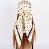 Foulard de tête femmes marque de luxe 90 × 90 cm foulard carré en soie Satin Bandana Cheveux doux foulard Hijab foulards de Cheveux pour dames