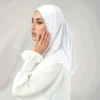 Hijab en jersey de strass scintillants, écharpe musulmane triangulaire Beige, bandeau islamique doux et extensible avec détails éblouissants pour le quotidien