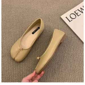 Chaussures de style japonais Tabi Ninja pour femmes, chaussures plates en cuir confortables, mocassins fendus, mocassins en jean Mary, chaussures de ballerine pour dames Chaussures de style japonais Tabi Ninja pour femmes, chaussures plates en cuir confortables, mocassins fendus, mocassins en jean Mary, chaussures de ballerine pour dames