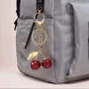 porte clés cerise élégant pour dames, fermoir mousqueton en alliage robuste et durable, pendentif de sac polyvalent et élégant