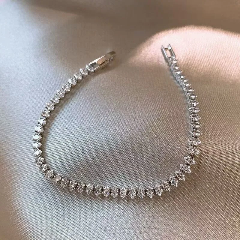 bracelets de luxe en cristal romain pour femmes, chaîne géométrique, tendance, gothique, strass complets, marquise, bijoux cadeau de mariage