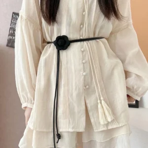 Ceinture fine en cuir à fleurs de camélia pour femmes, robe décorative, corde de taille nouée douce, blanc cassé, noir, nouvelle collection
