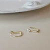 les petits crochets d'oreille plaqués argent s925 en or 14 carats sont propres et simples, boucles d'oreilles en argent sterling haut de gamme de luxe léger pour femmes