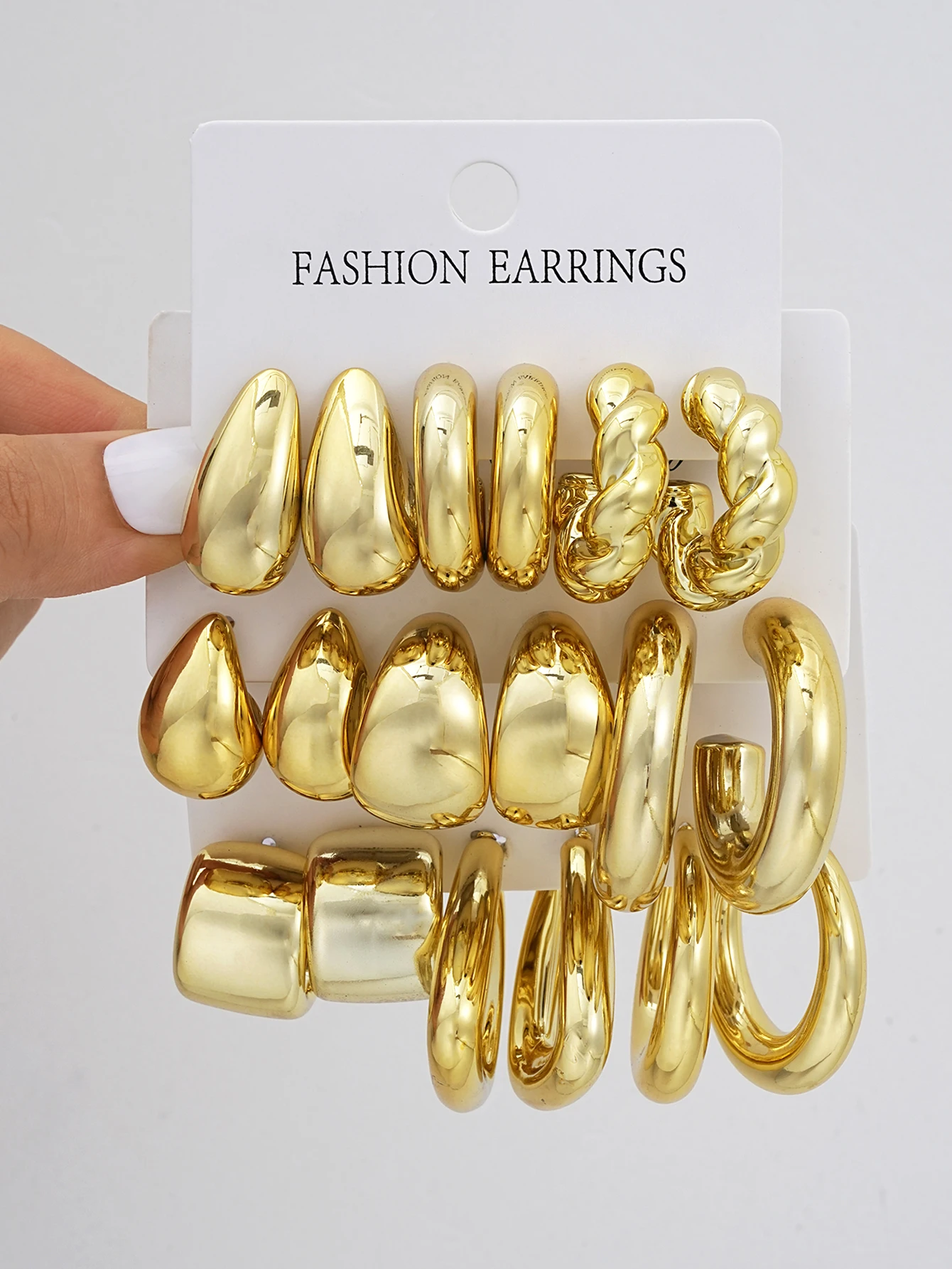 Ensemble de boucles d'oreilles pour femmes, 18 pièces, simple, élégant, vintage, luxueux, brillant, géométrique, irrégulier, torsadé, boucles d'oreilles en forme de larme, élégantes et polyvalentes, adaptées aux fêtes quotidiennes
