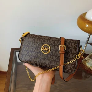 Sac de luxe populaire pour femmes, nouvelle tendance, polyvalent, sacoche à bandoulière avec chaîne imprimée, petit sac carré pour femmes, hiver