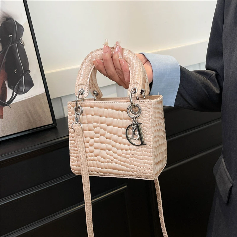 Sac à main en cuir pour femmes, marque de luxe de styliste célèbre, sac à bandoulière classique élégant, article de mode populaire pour dames