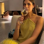 Robe courte en Patchwork de plumes et de paillettes pour femmes, Sexy, col licou, sans manches, dos nu, ligne a, robes de soirée, charmante, vêtements de plage pour dames