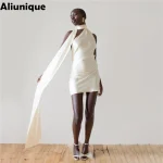 Mini robe en satin monochromatique élégante pour femmes, robe ruban à une épaule, col licou, sans manches, taille haute, dos nu, nouveauté