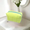Grand organisateur de maquillage Chic en fourrure pour femmes, sac à cosmétiques à fermeture éclair de couleur unie, pochette de lavage de toilette de voyage en peluche, porte-stylo
