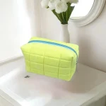 Grand organisateur de maquillage Chic en fourrure pour femmes, sac à cosmétiques à fermeture éclair de couleur unie, pochette de lavage de toilette de voyage en peluche, porte-stylo