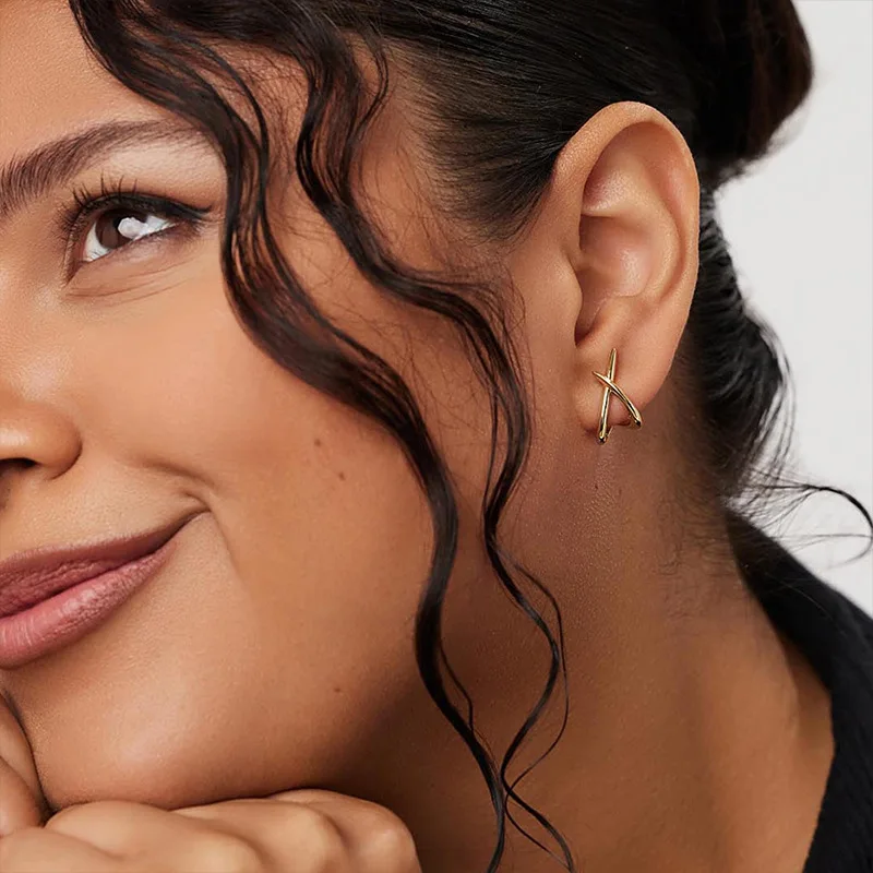 Boucles d'oreilles croisées en acier inoxydable pour femmes et filles, accessoires tendance, délicats, simples et minimalistes, bijoux de fête à la mode, cadeaux