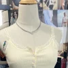 haut court en dentelle beige pour femmes, streetwear, sexy, sans manches, boutons, gilet en coton, chic, slim, y2k, été, 2023