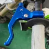 levier d'embrayage de cascade court cnc 2024, ensemble de perche, guidon de 7/8 pouces 22mm adapté aux accessoires de moto de sport de rue de dirt pit bike