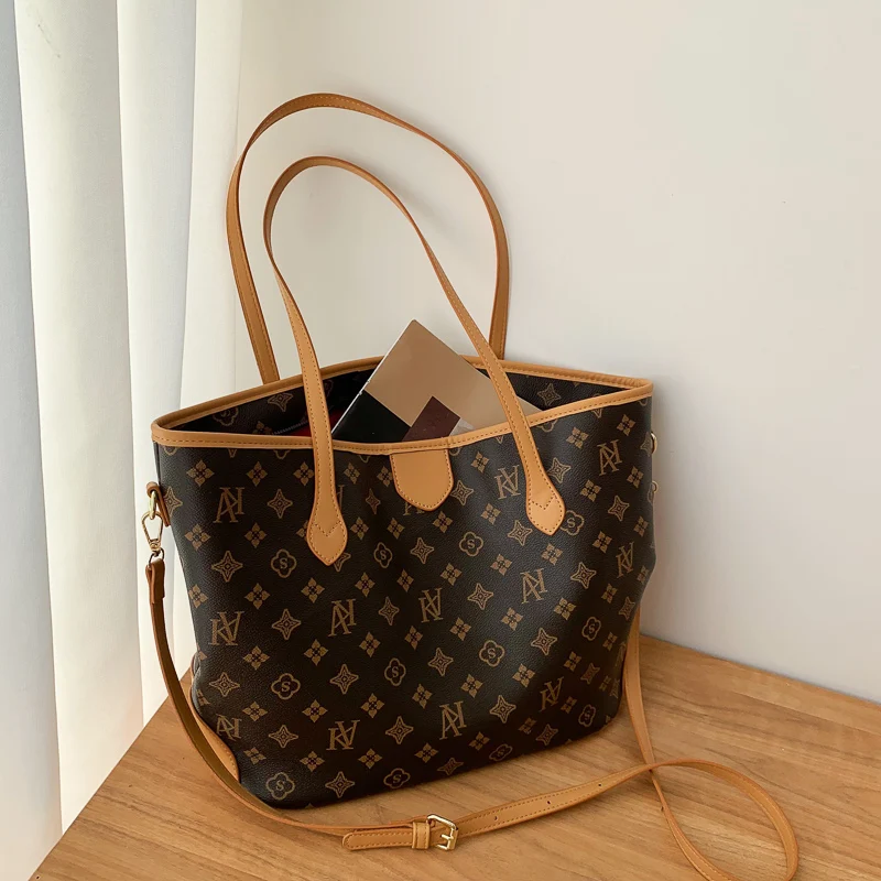 Sac fourre-tout de marque de luxe pour femmes, sac à main à bandoulière en cuir, sac à bandoulière de styliste populaire pour femmes