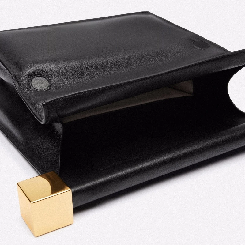 Sac à main de luxe de styliste pour femmes, nouvelle pochette à emporter avec métal, sacs à main pour robes, sac de bal pour dames, Style Premium