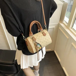 Sac à bandoulière à sangle en chaîne de mode moderne, sac à main classique pour femmes, sac à bandoulière élégant à fermeture éclair pour femmes