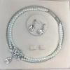 ensemble de boucles d'oreilles et collier de perles double pour femmes, ensemble de bijoux vintage élégant en fausses perles, cadeau de fête et de vacances
