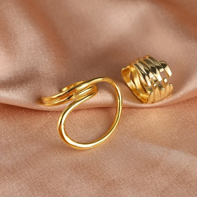 Ensemble de bagues massives pour femmes, couleur or, lignes uniques, grands anneaux, bijoux de doigt, bague géométrique Vintage déformée, cadeau d'anniversaire