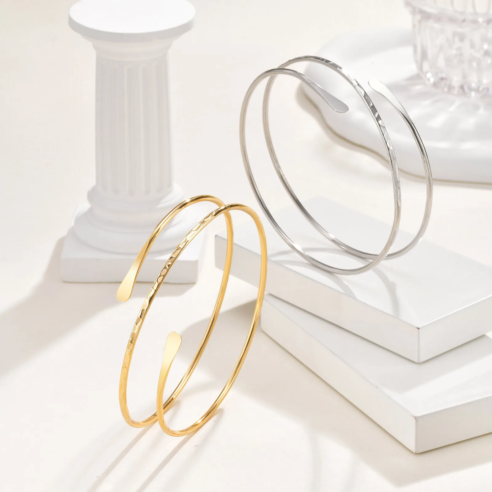 Bracelet manchette du haut du bras pour femmes, brassard minimaliste plaqué or, bijoux de fête