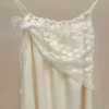 Dentelle fleur tempérament élégant dentelle femmes fleur blanc doux Triangle écharpe mince ruban respirant Style artistique Photo de voyage