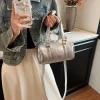 sac à bandoulière chic et minimaliste pour femmes, style durable et spacieux pour les déplacements quotidiens au bureau