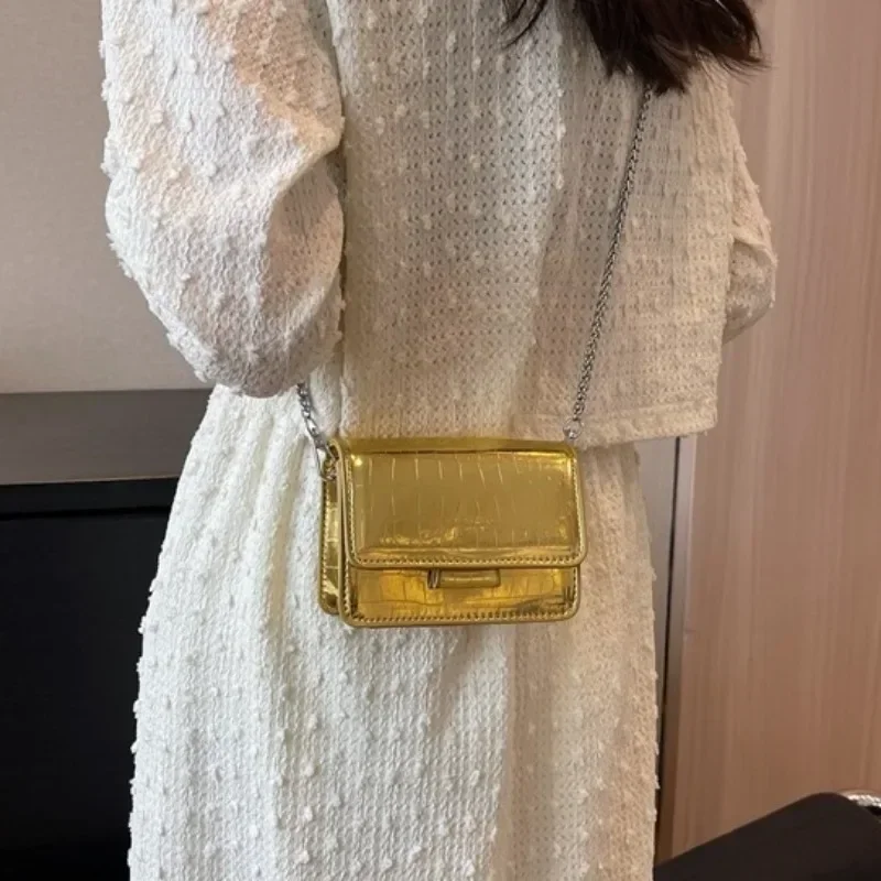 Sac à bandoulière Vintage argenté Chic pour femmes, petits sacs à bandoulière de luxe de styliste, mode or Mini carré mignon sac à main en cuir Pu
