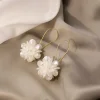 boucles d'oreilles boule de pétale de perle pour femmes, tendance, longues boucles d'oreilles boule de fleur, boucle d'oreille géométrique, bijoux cadeaux de fête et de vacances