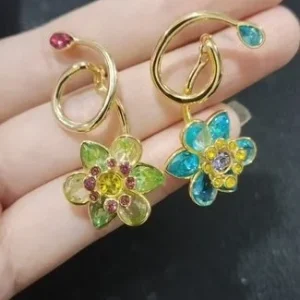 Pièces plaquées or 18 carats à la mode avec accents de cristal captivants, idéales pour les entreprises de livraison directe