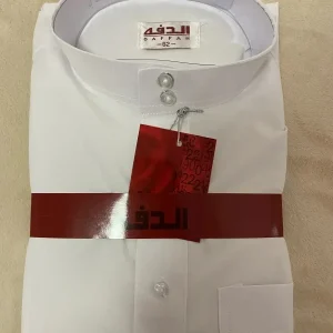 2025 mode musulmane Abayas hommes couleur unie col rond Jubba Thobe saoudien arabe caftan Robe moyen-orient mâle vêtements Caftan Homme