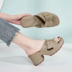Nouveau 2025 printemps été sandales à semelles épaisses pour les femmes décontracté et confortable grande taille boucle en métal pantoufles décontracté polyvalent