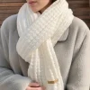 Écharpe longue et chaude en tricot épais pour femmes et hommes, adaptée aux voyages et au bureau, en cachemire pour la chaleur de l'hiver.